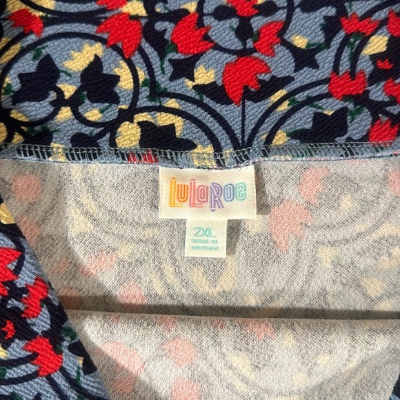 LuLaRoe Women’s Cassie Pencil Skirt/Size: 2XL / Color: Multi Floral Design (NWT) - Picture 3 of 7